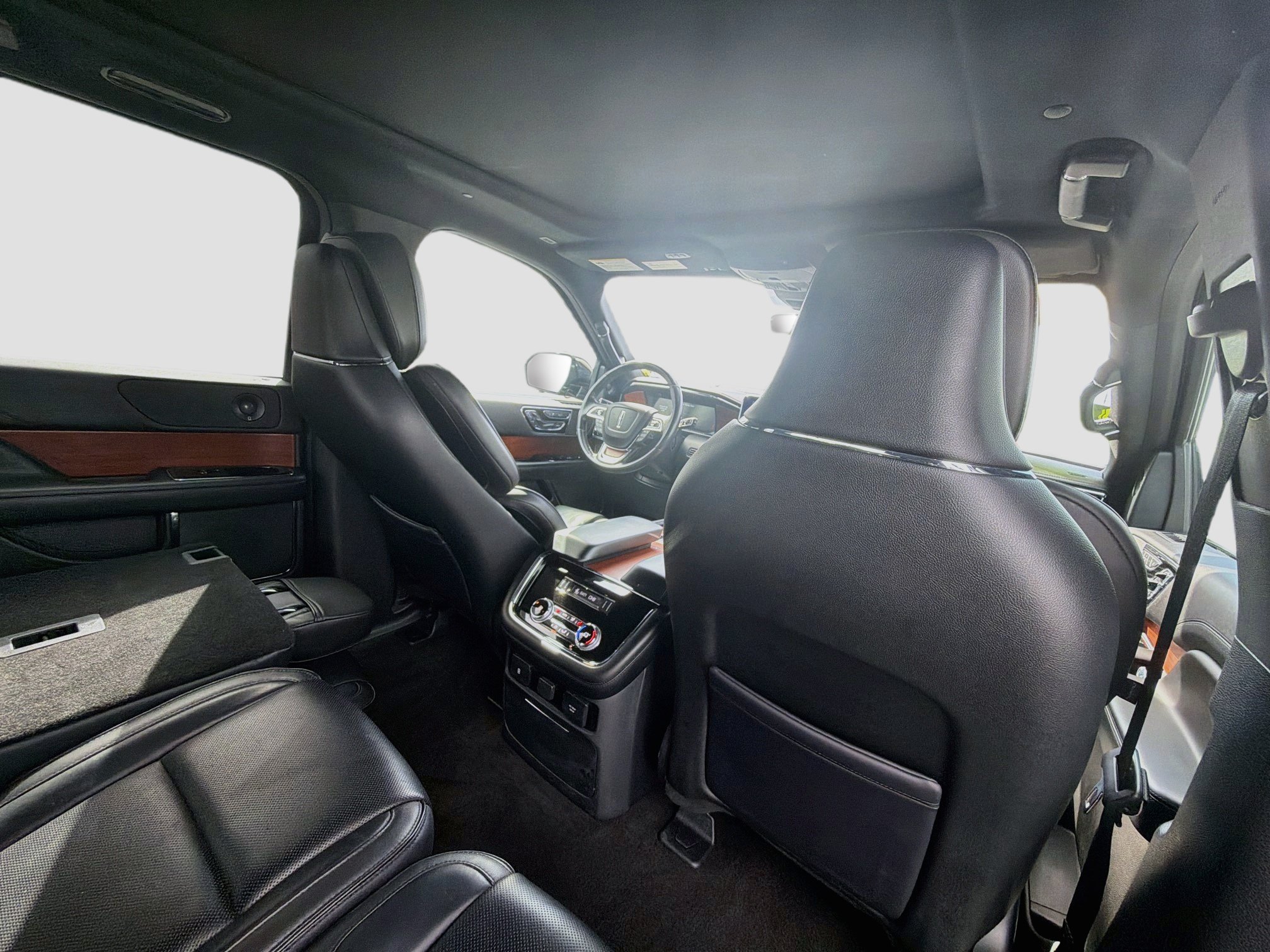 Used 2018 Lincoln Navigator Reserve w/ Technology Package AWD/4WD image 30