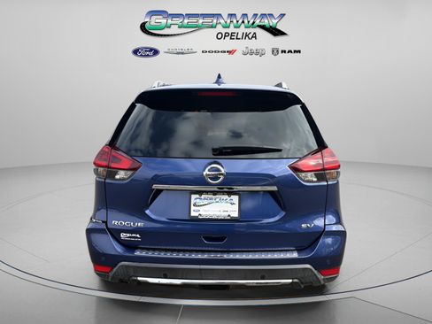 Used 2020 Nissan Rogue SV image 6