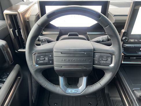 Certified 2025 GMC Hummer EV 3X image 25