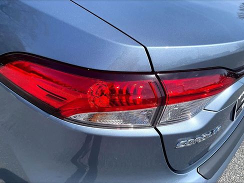 Used 2025 Toyota Corolla LE AWD/4WD image 45