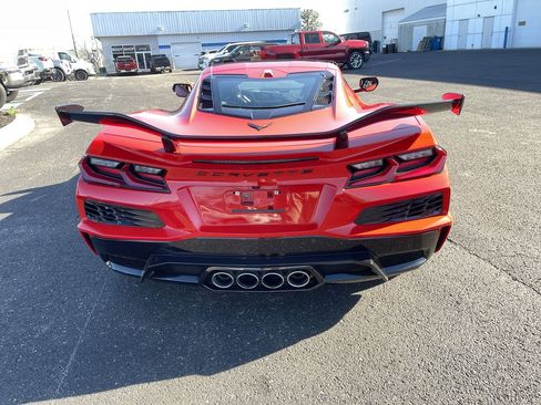 Used 2026 Chevrolet Corvette Z06 w/ Z07 Performance Package RWD image 24