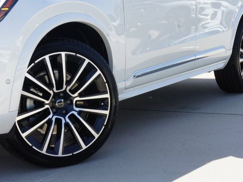 New 2026 Volvo XC90 B6 Plus w/ Protection Package Premier AWD/4WD image 7