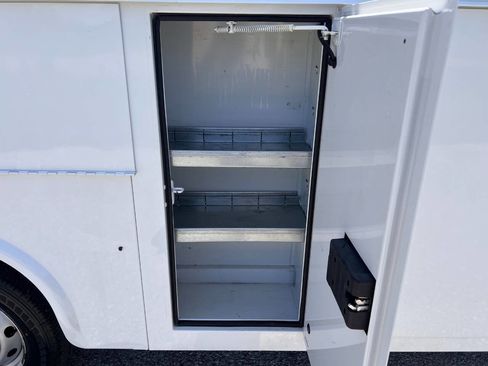 Used 2020 Ford Transit 250 XL image 20