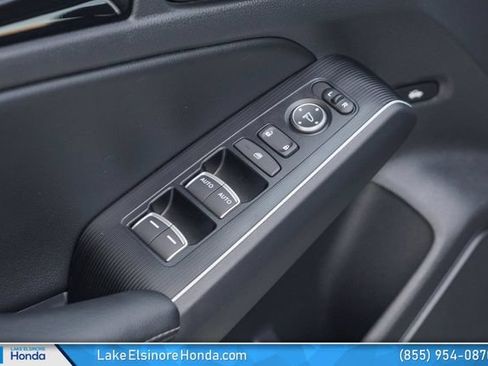 Certified 2025 Honda Civic Sport Touring image 14