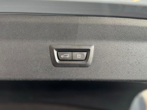 Used 2025 BMW X4 xDrive30i w/ Premium Package image 9