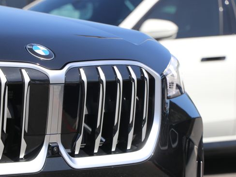 Used 2025 BMW X1 xDrive28i w/ Technology Package AWD/4WD image 6
