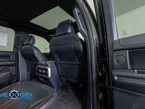 Used 2024 Ford Expedition Max Limited image 33