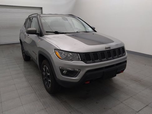 Used 2020 Jeep Compass Trailhawk image 14