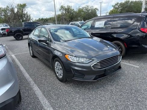 Used 2019 Ford Fusion S FWD image 2
