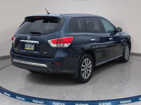 Used 2015 Nissan Pathfinder S AWD/4WD image 6