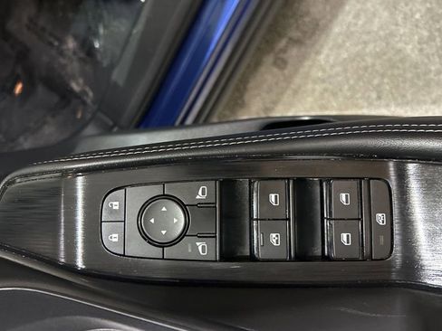 Used 2023 Nissan Rogue SV w/ SV Premium Package image 13