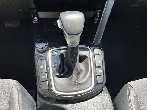 Used 2024 Kia Seltos S AWD/4WD image 25