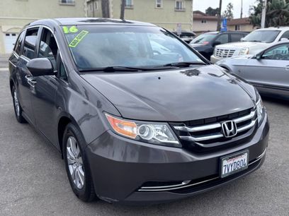 Used 2016 Honda Odyssey SE