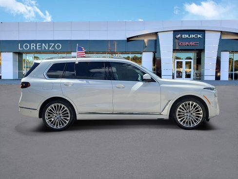 Used 2024 BMW X7 xDrive40i AWD/4WD image 4