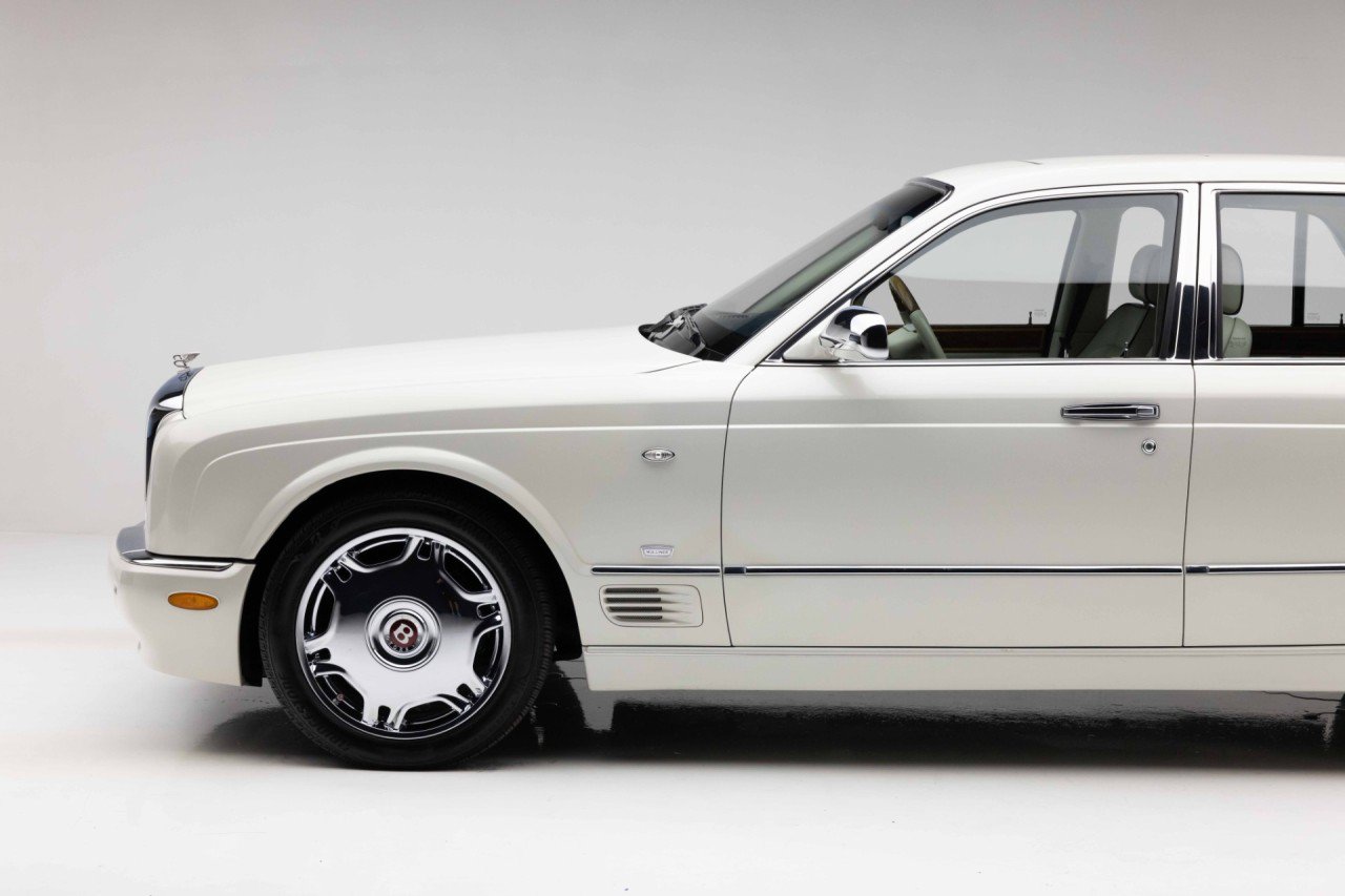Used 2008 Bentley Arnage R RWD image 23