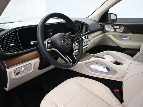 New 2026 Mercedes-Benz GLE 450 4MATIC image 17
