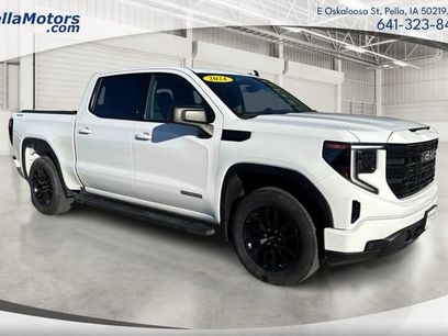 Used 2024 GMC Sierra 1500 Elevation w/ LPO, Elevation Black Package