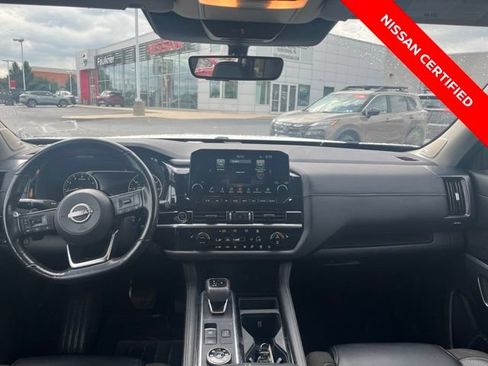 Certified 2024 Nissan Pathfinder SL w/ SL Premium Package AWD/4WD image 14