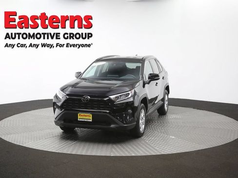 Used 2021 Toyota RAV4 XLE AWD/4WD image 53