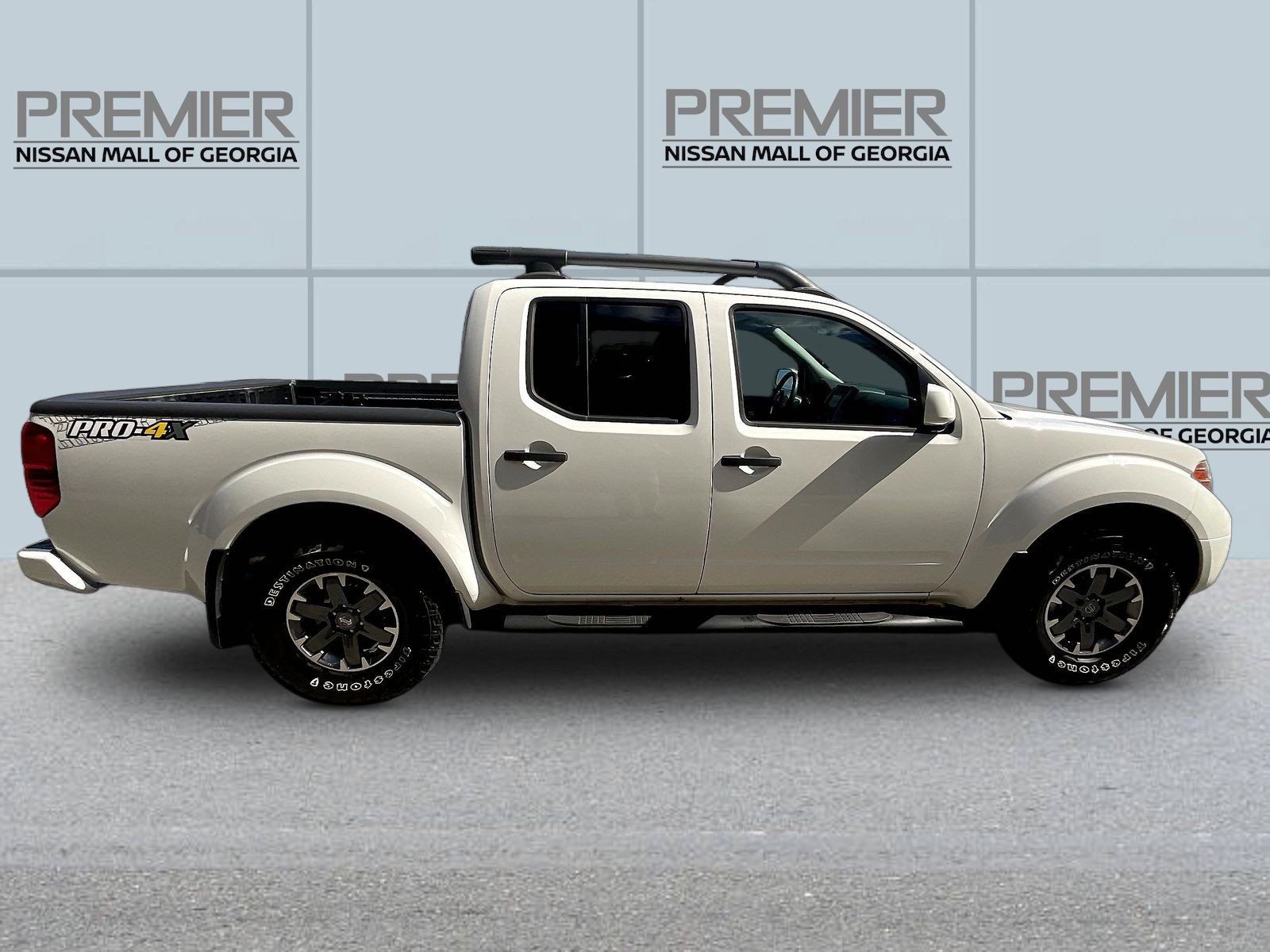 Certified 2020 Nissan Frontier PRO-4X w/ Pro-4x Utility Package AWD/4WD image 8