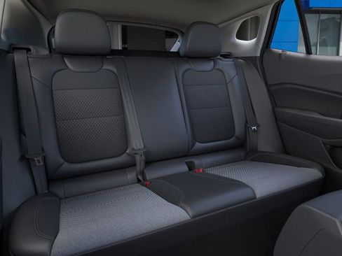 New 2026 Chevrolet Trax LT w/ Driver Confidence Package FWD image 17