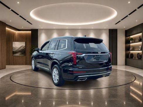 Used 2024 Cadillac XT6 Luxury w/ LPO, Floor Liner Package AWD/4WD image 5