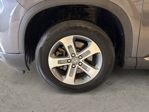 Used 2025 Honda Pilot EX-L image 15