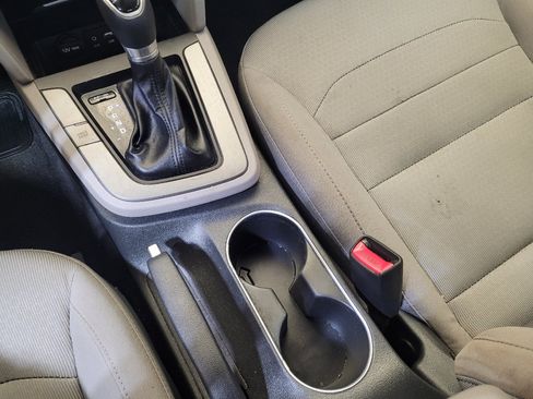Used 2018 Hyundai Elantra SEL FWD image 26