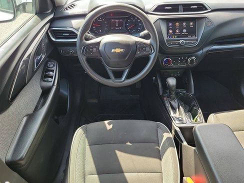 Used 2021 Chevrolet TrailBlazer LT FWD image 14