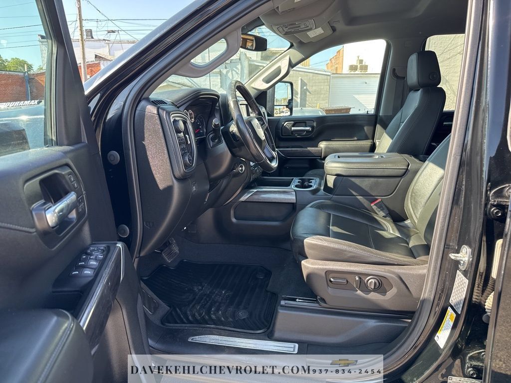 Used 2020 Chevrolet Silverado 2500 LTZ w/ LTZ Convenience Package AWD/4WD image 16