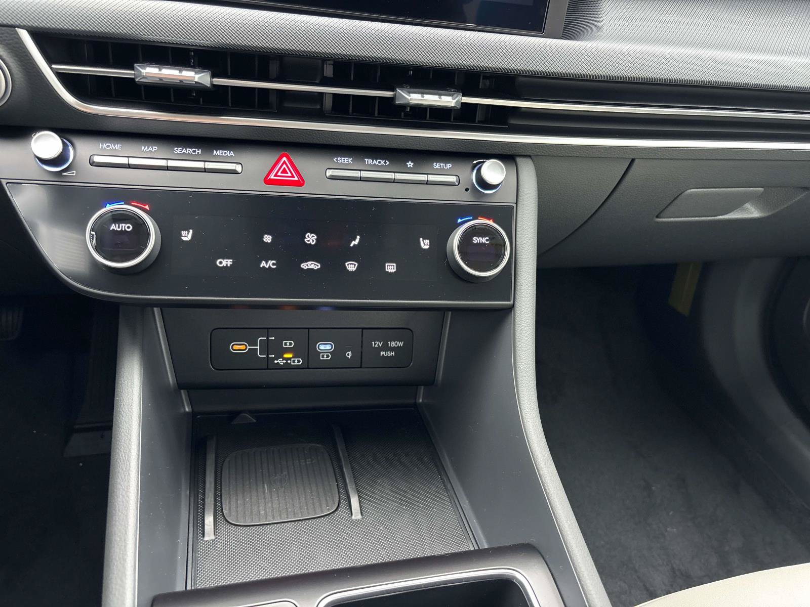 Certified 2026 Hyundai Sonata SEL FWD image 11