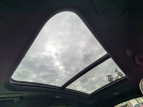 Used 2025 Lincoln Aviator Reserve w/ Equipment Group 201A image 13