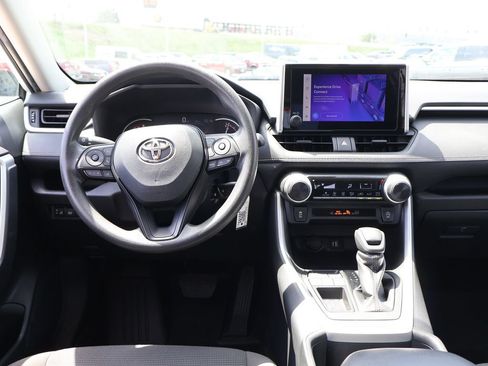 Used 2025 Toyota RAV4 LE FWD image 17