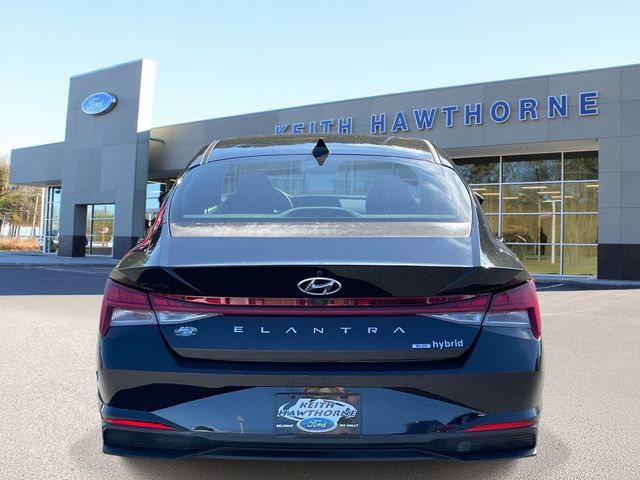 Used 2022 Hyundai Elantra Blue FWD image 5