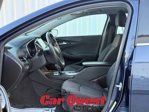 Used 2016 Chevrolet Malibu LT FWD image 9