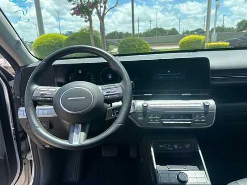 Used 2024 Hyundai Kona Limited AWD/4WD image 26