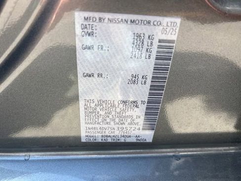 Used 2025 Nissan Altima 2.5 SV FWD image 19