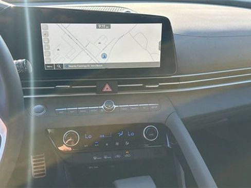 Used 2025 Hyundai Elantra SEL FWD image 22