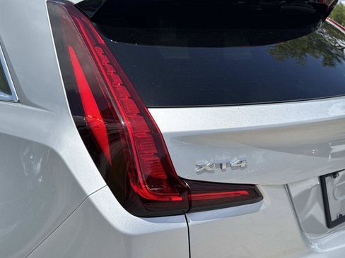 Used 2019 Cadillac XT4 Premium Luxury w/ Technology Package FWD image 11
