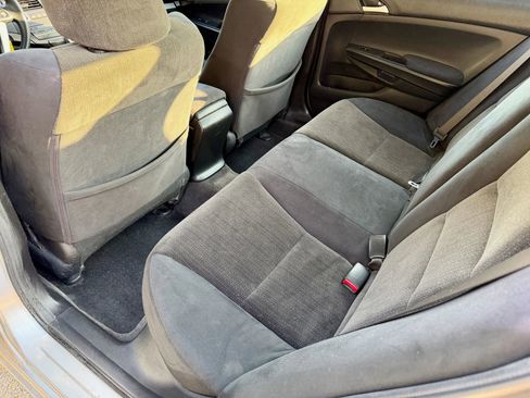 Used 2009 Honda Accord LX-P image 25