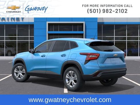 New 2026 Chevrolet Trax LS image 3