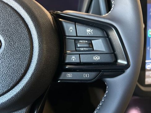 Used 2025 Subaru Forester Premium image 5