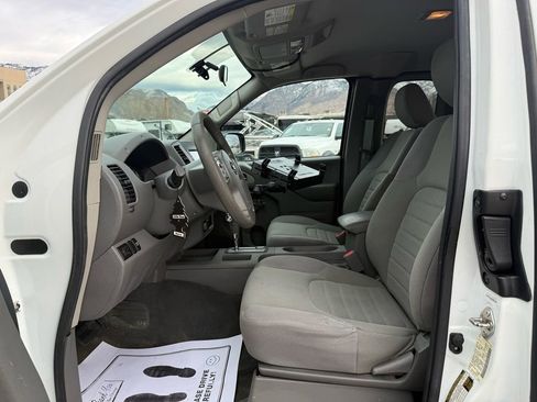 Used 2019 Nissan Frontier S image 13