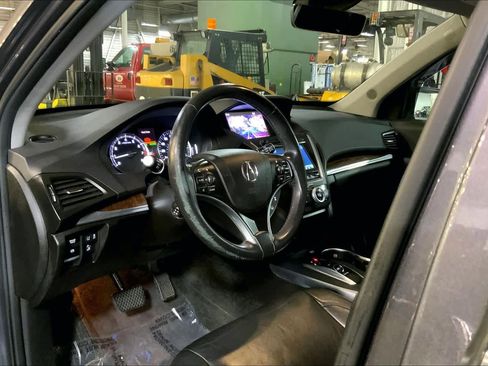 Used 2018 Acura MDX SH-AWD image 17