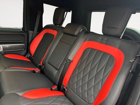 Used 2025 Mercedes-Benz G 63 AMG 4MATIC image 13