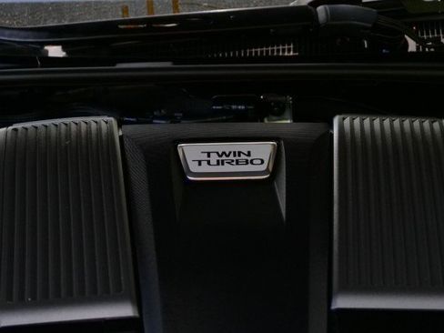 Used 2019 Lexus LS 500 w/ Luxury Package RWD image 12