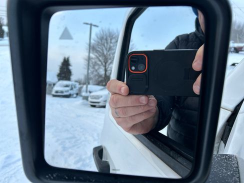 Used 2018 Jeep Wrangler Unlimited Sahara image 20