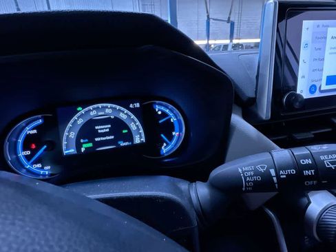 Used 2024 Toyota RAV4 XLE image 19