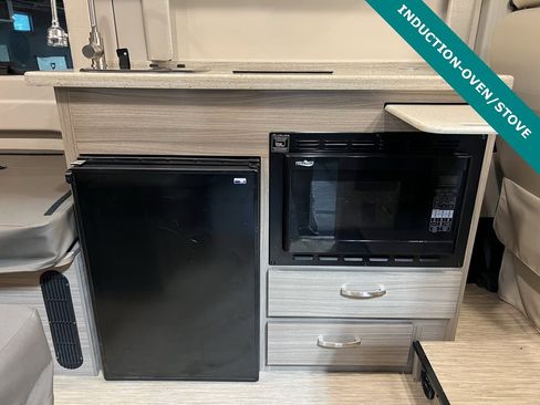 Used 2021 RAM ProMaster 3500 w/ Convenience Group image 26