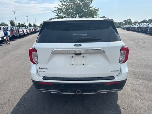 Used 2021 Ford Explorer XLT w/ Equipment Group 202A AWD/4WD image 5